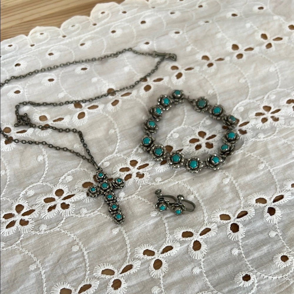 1950s Vintage Matching Set of 3D Floral Faux Turquoise Jewelry - Made in Mexico